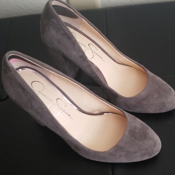 Heels - Picture 2 of 5